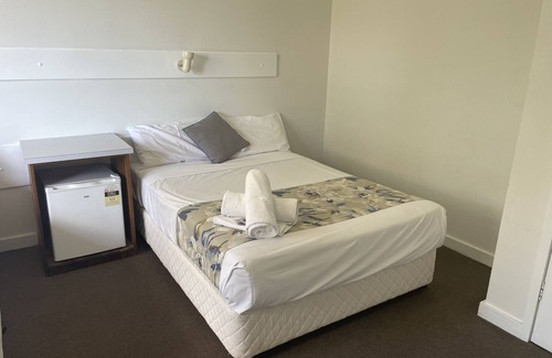 Nambour Hotel | The Commercial Hotel Nambour