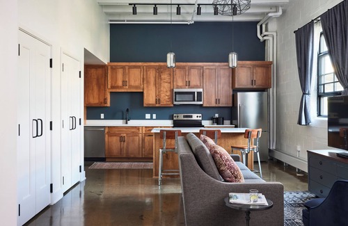 Hastings Hotel | The Confluence Hotel