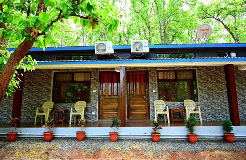 Baihar House | The Connoisseur Bedroom - 2