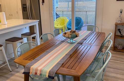 Mastic Beach House | “The Cool House” Waterfront Oasis, 3 Bedrm 2 bath