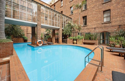 Chinatown Apartment | The Copper Bourke, 1 BR