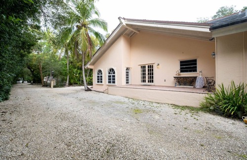 Key Largo House | The Coral House - Bayside Retreat for 6-8 guests