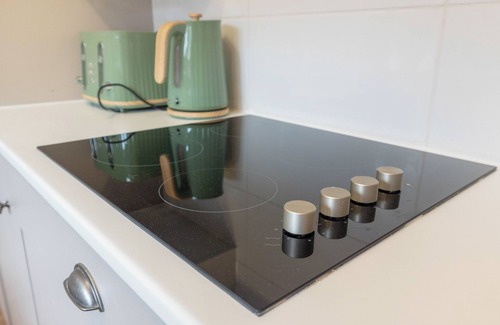 Stanley House | The Cosy Nest, 4 bed sleeps 7