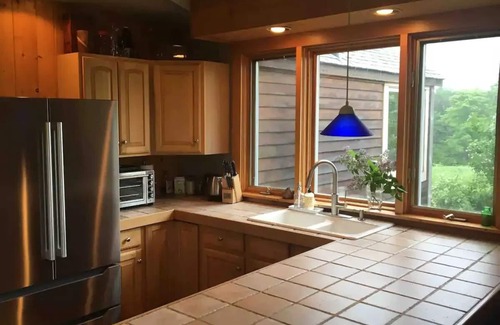 Orchard Park Cottage | The Cottage @ Chestnut Hill Guest House & Farm