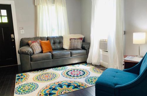 Martinez Park House | The Cottage! Chic Bungalow near Old Town Square!