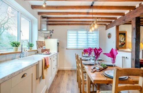 Norwich House | The Cottage