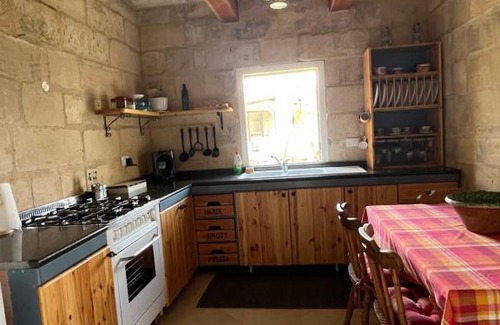 Luqa Apartment | The Cottage