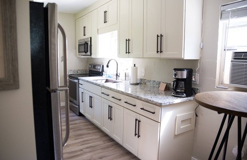 Wilmington Cottage | The Cottage on Park 2 miles from Wrightsville Beach