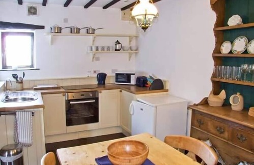 Peak District Cottage | THE COTTAGE, pet friendly, character holiday cottage in Peak Forest