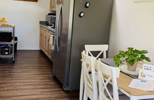 Ranchos Del Sol Cottage | The Cottage @ Ray Road Farm