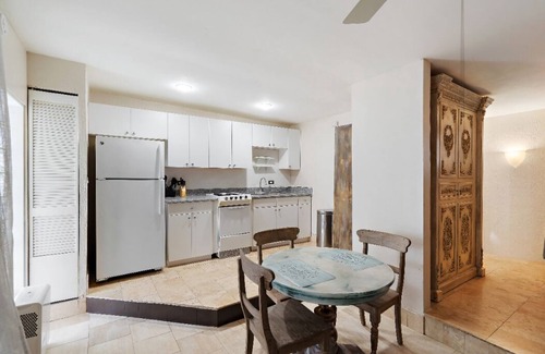 Old Northwood Historic District Cottage | The Couple’s Paradise, Close to Downtown, Salt-Water Pool