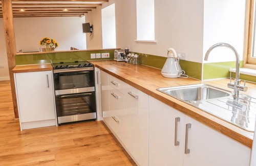 Munslow Cottage | The Cow Byre, Heath Farm