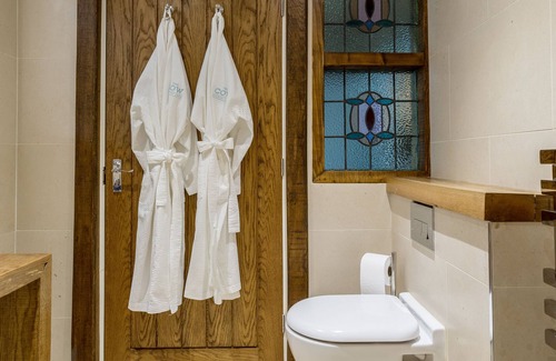 Dalbury Lees Hotel | The Cow Dalbury