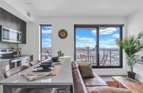 Crescent Heights Apartment | The Cowboy – Downtown Central Condo