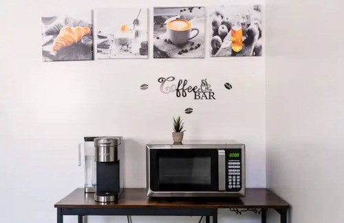 Sugar House Apartment | The Cozy Crib/Spacious & Workspace w/Monitor