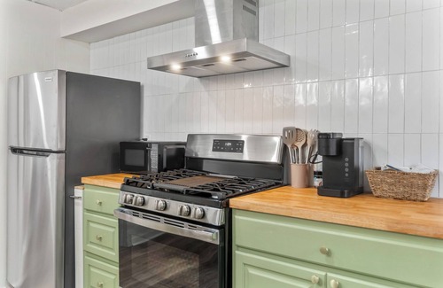 Binghamton Apartment | The Cozy Emerald Stay 5 Minutes to Downtown