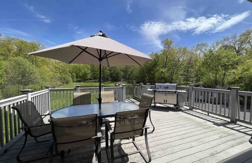 Goshen House | The Cozy Goshen Home, 5mins from LEGOLAND and near skiing!