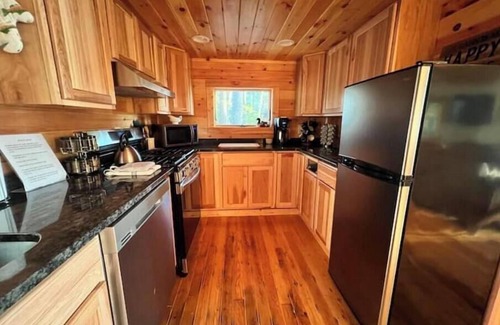 Old Town Cabin | The Cozy Maine Cabin!