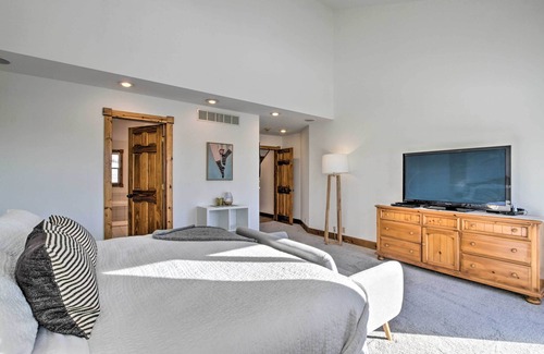 The Galena Territory Villa | The Craftsman; Large, boutique Galena retreat