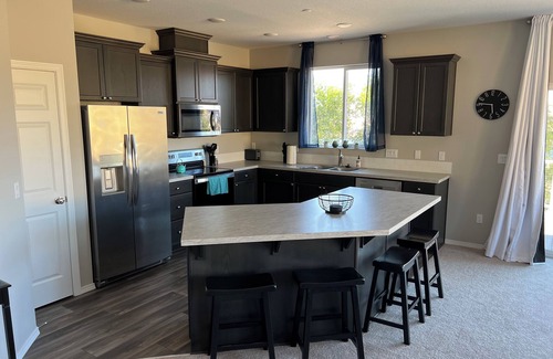The Dalles House | The Crane’s View: Views, Hot Tub, Dog/Kid Friendly!