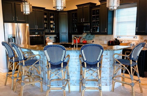 Bayside House | The Creme De La Creme In Bayside - Big Red Magnolia