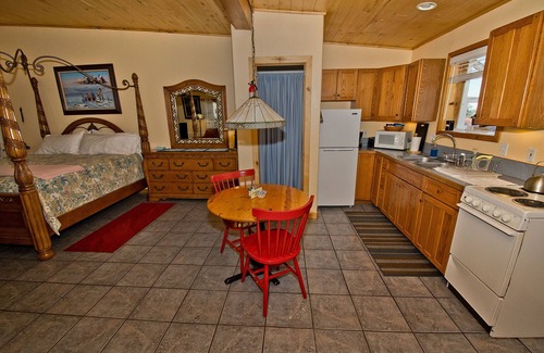 Crestone Villa | The Crestone Casitas: Casita Suite #1