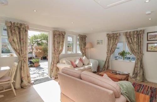 Muchelney House | The Croft Retreat