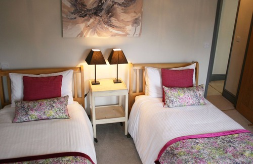 Croscombe Bed & Breakfast | The Cross at Croscombe