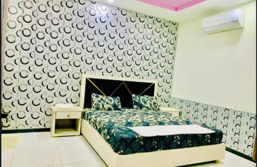 Fatehjang House | The Crown Guest House