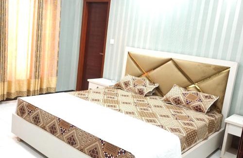 Fatehjang House | The Crown Guest House