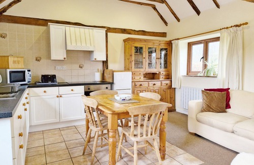 Petersfield Cottage | The Dairy , Petersfield - a barn conversion that sleeps 4 guests in 1 bedroom