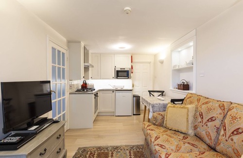 Shanklin Apartment | The Den ground floor apartment