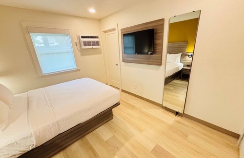 Taylor Hotel | The Depot Hotel