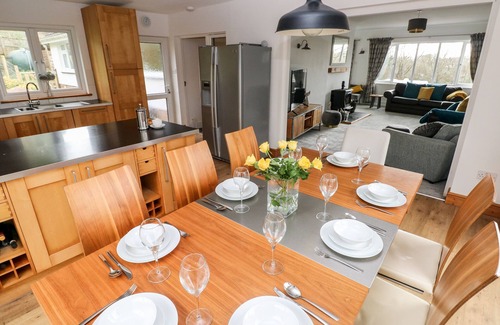 Wiseman's Bridge House | THE DINGLE, pet friendly, character holiday cottage in Stepaside