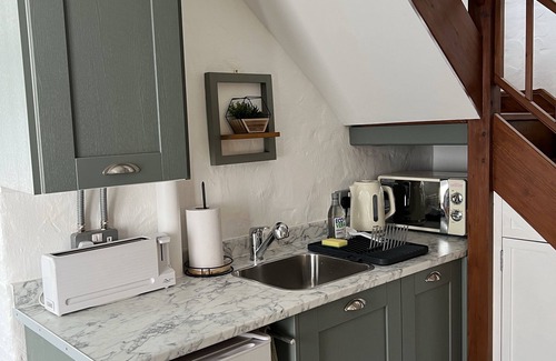Mere Cottage | The Dog House, Mere - Dog Friendly Holiday Cottage in Wiltshire.