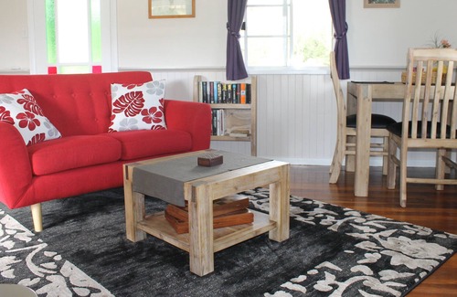 Horseshoe Creek Apartment | The Dollhouse Cottage - tranquil country retreat