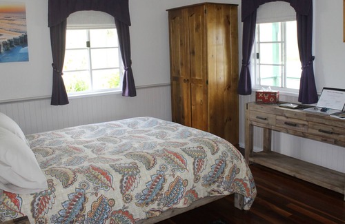 Horseshoe Creek Apartment | The Dollhouse Cottage - tranquil country retreat