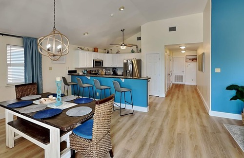 Leeward Sands House | The Driftwood | Enjoy Relaxing Water Views!