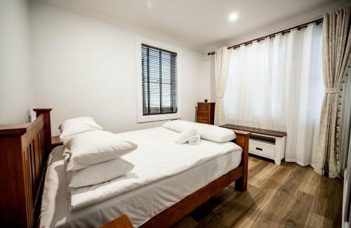 East Tamworth House | The Driscoll - Modern Smart Villa