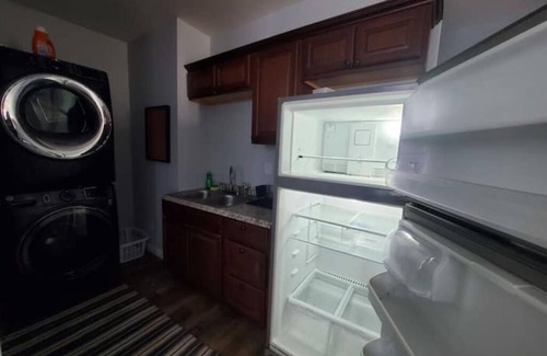 Mount Pleasant Apartment | The Duo-Loft at Mt. Pleasant 2BR, Laundry, Parking