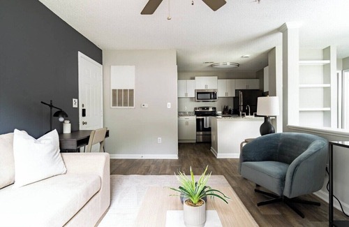 Durham Apartment | The Durham Vibe 8714