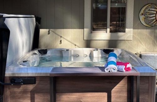 Flagstaff House | The Eagles Nest With Hot Tub