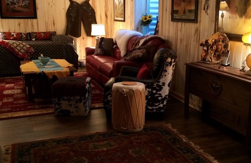 Philipsburg Cabin | The" Eaglesnest" Is A High End Cabin Over Looking Rock Creek.