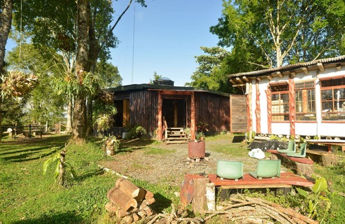 Filandia Cottage | The EcoRoundhouse Cottage is a country retreat.