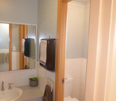 Goonellabah House | The Edge Guest Rooms