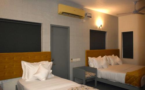 Sholinganallur Hotel | The Edge