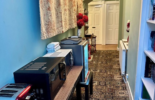 Dysart Hotel | The Elbow Room