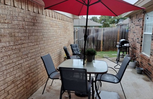 Lubbock House | The Electric Townhome * 3bed/2bath