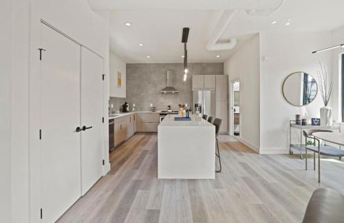 German Village Apartment | The Elegant Estate - Modern Home in Columbus