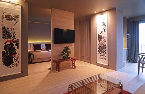 Talat Yai Hotel | The elegant Executive Suite in Phuket Town